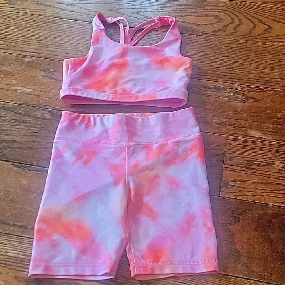 Girls 2 piece athletic outfit